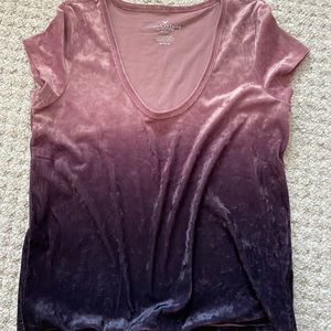 Pink/purple short sleeve shirt from American Eagle, size medium.